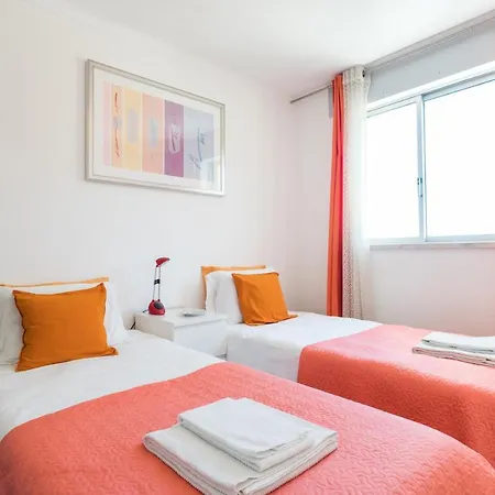 Parque Nacoes, Near Airport, Metro Station * Lissabon